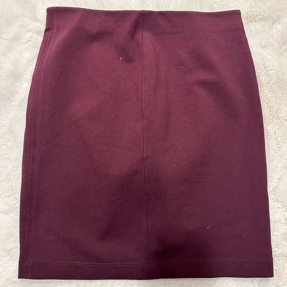 Aritzia Talula Size 4 Mini Pencil Skirt - Picture 2 of 2